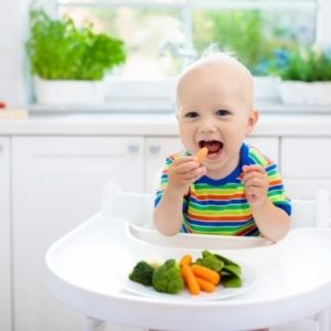 Bác sĩ Hoàng Minh Tài Tre em co suc de khang yeu va cach khac phuc nhanh nhat Bác sĩ Hoàng Minh Tài Go1care