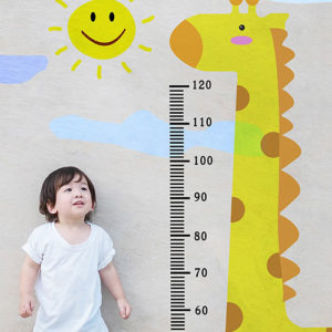 Bác sĩ Hoàng Minh Tài chiều cao cân nặng bé trai 4 tuổi 01