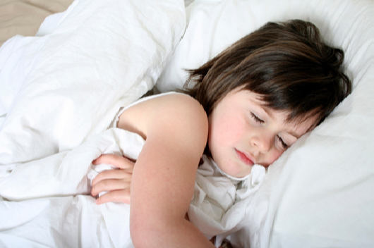 ngu du giac co loi cho suc khoe tre em Ngủ sớm có cao không - những lợi ích của việc ngủ sớm Go1Care